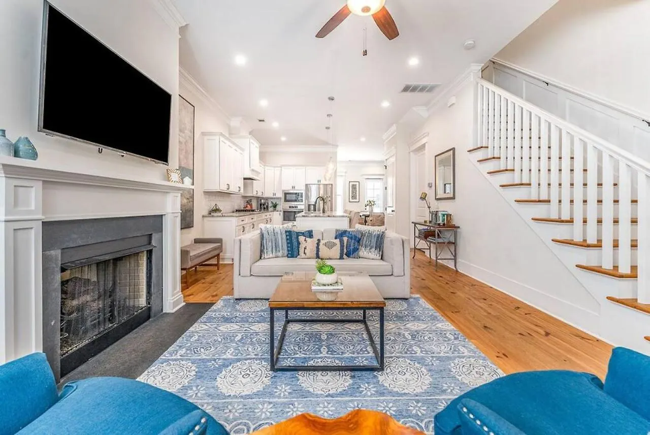 סוואנה 3 Bedroom Magnolia House