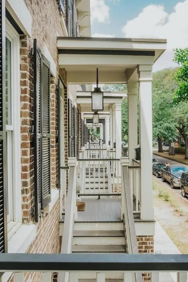 בית נופש סוואנה 3 Bedroom Magnolia House