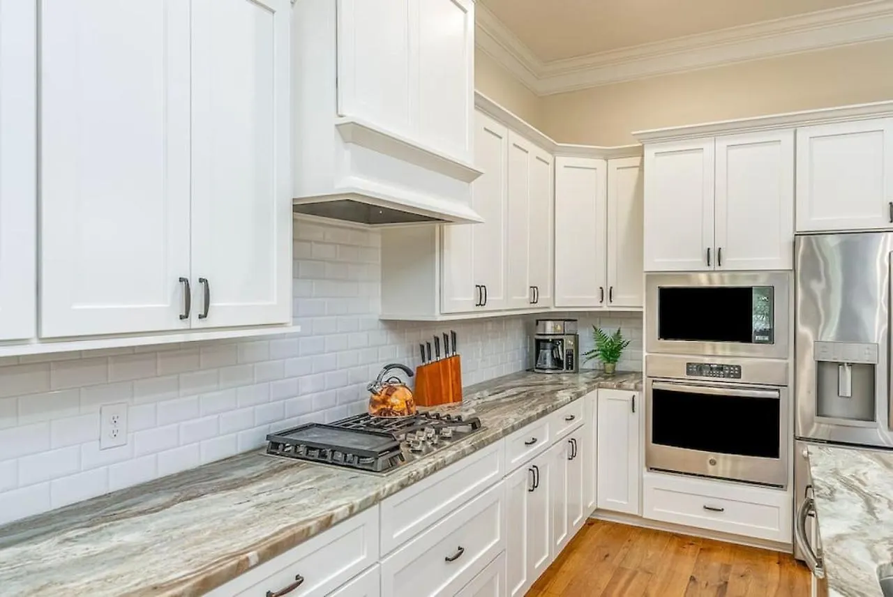 סוואנה 3 Bedroom Magnolia House בית נופש