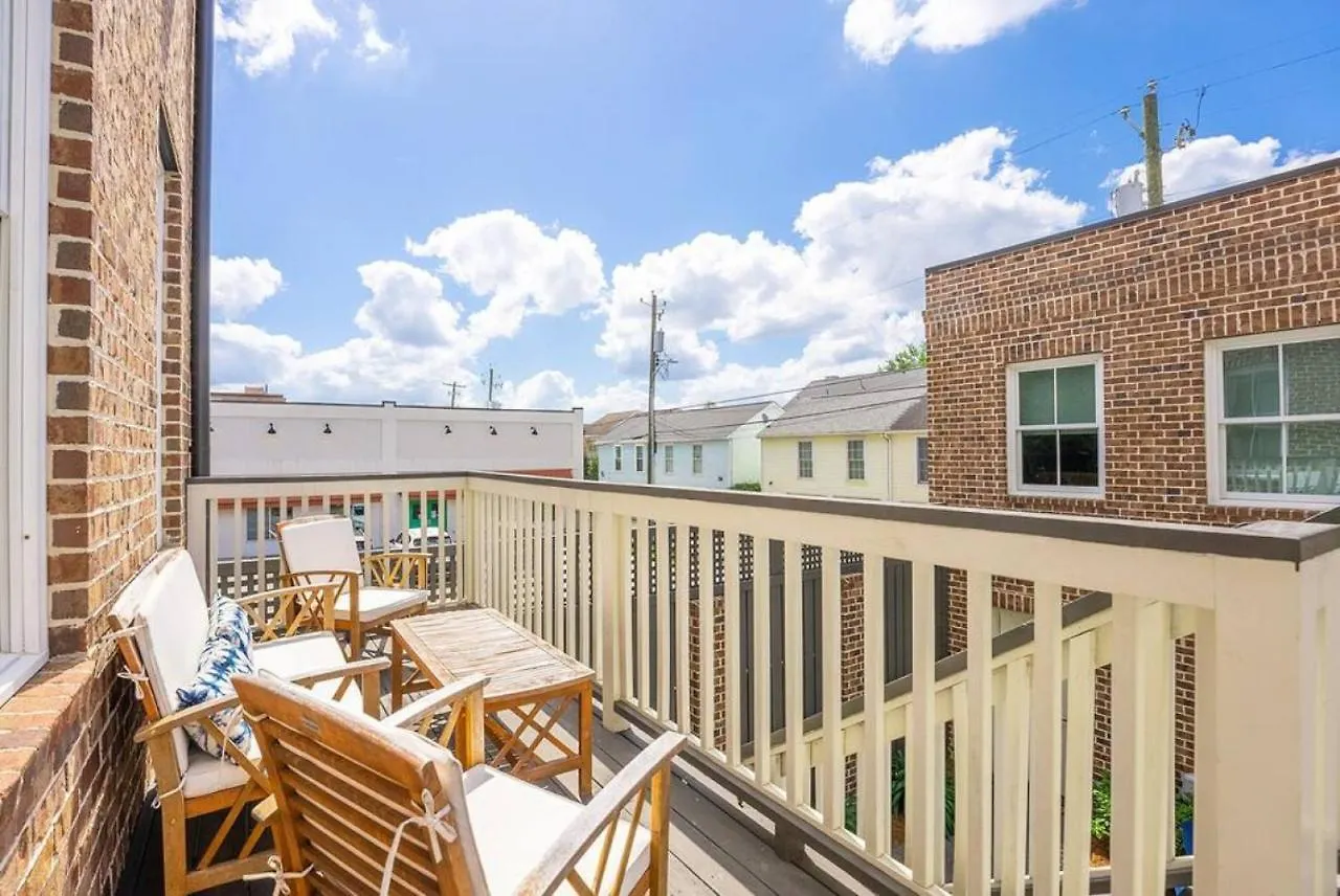 סוואנה 3 Bedroom Magnolia House